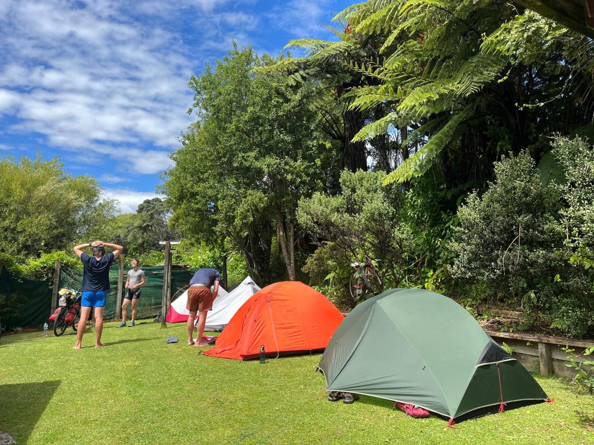 Global Village Travellers Lodge Греймут Екстериор снимка